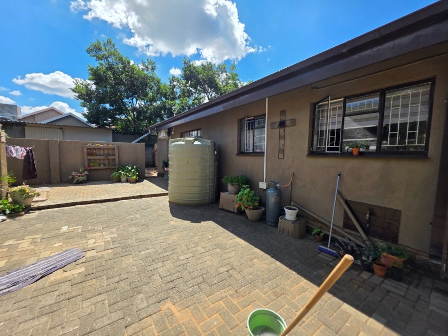 3 Bedroom Property for Sale in Pellissier Free State